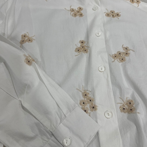 Karen Kane Embellished Shirt - Picture 9 of 12